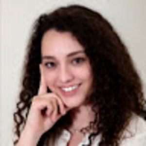 Meet your Posher, Maria fernanda
